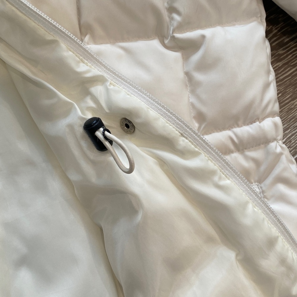 Tommy Hilfiger Cream Puffer Jacket - Picture 8 of 8